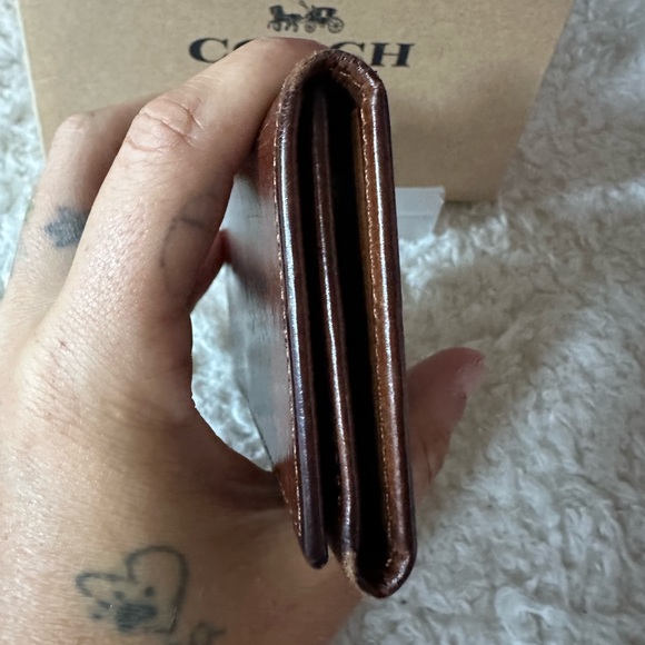 EXTREMELY RARE Coach Brown Leather Keyholder with Box - Picture 5 of 12